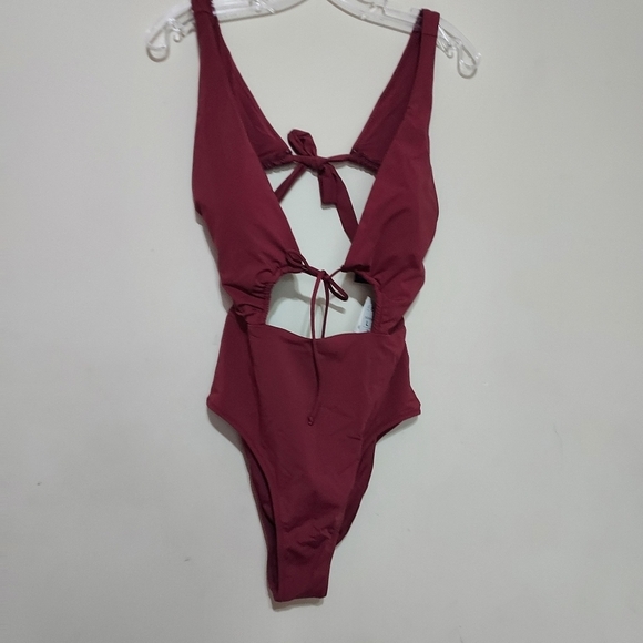 Zara Cut Out Swimsuit - Picture 6 of 8